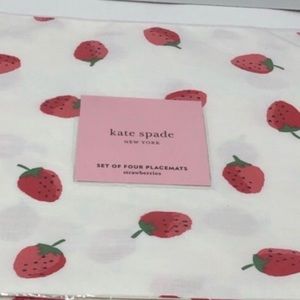 ⬇️Kate Spade Strawberry 🍓 Place Mats